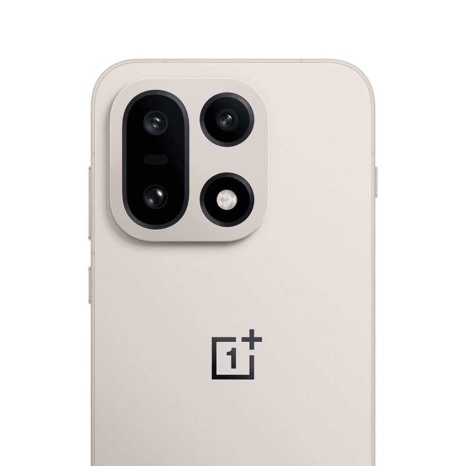 Detalhe do módulo de câmera Hasselblad no OnePlus 15 com acabamento premium